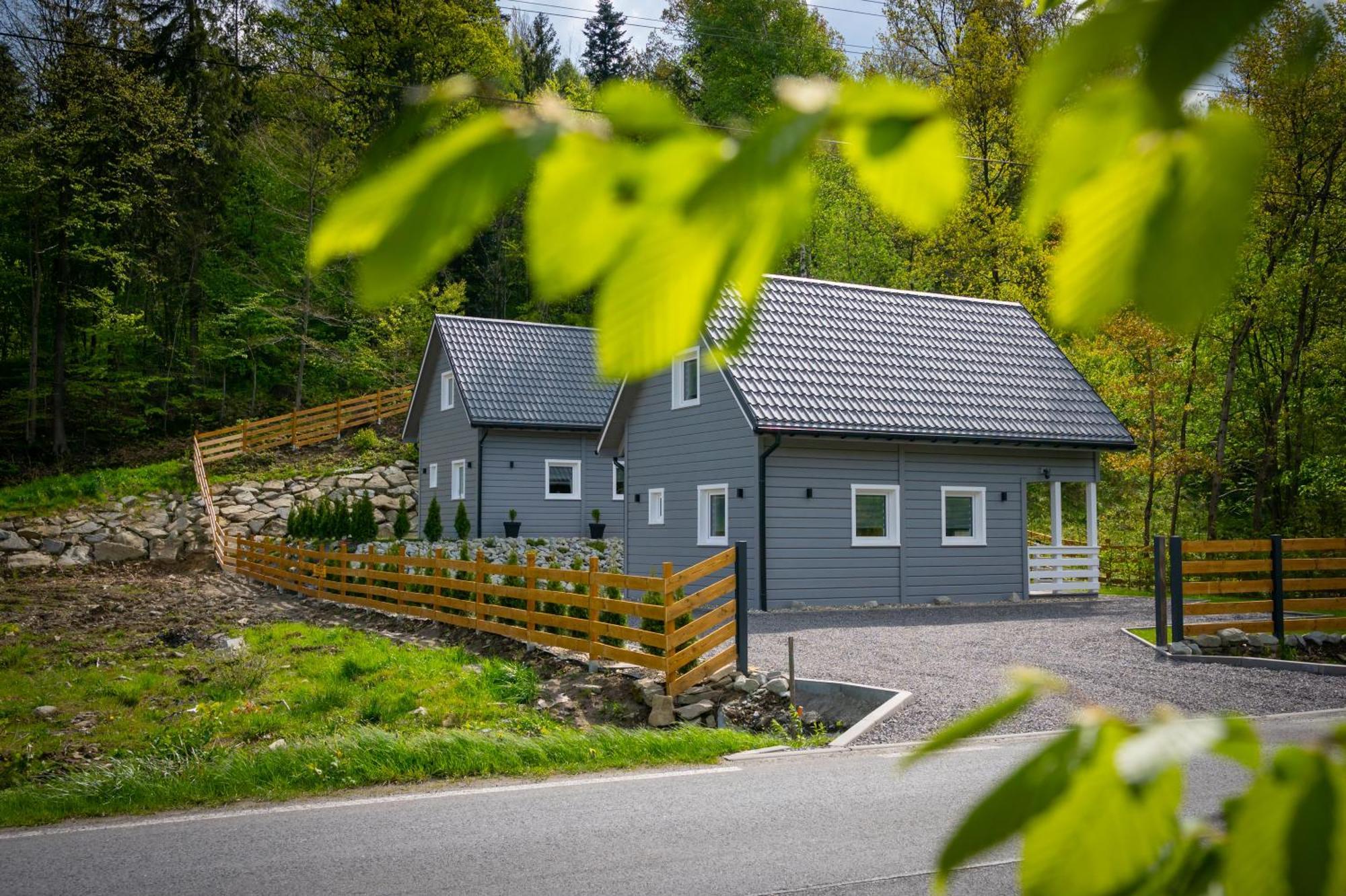 Domki U Sosny - Nowoczesne Domki Na Wylacznosc, Spokojna Okolica Blisko Lasu I Szlaku, 1,2 Km Od Centrum Brennej Brenna Exterior photo