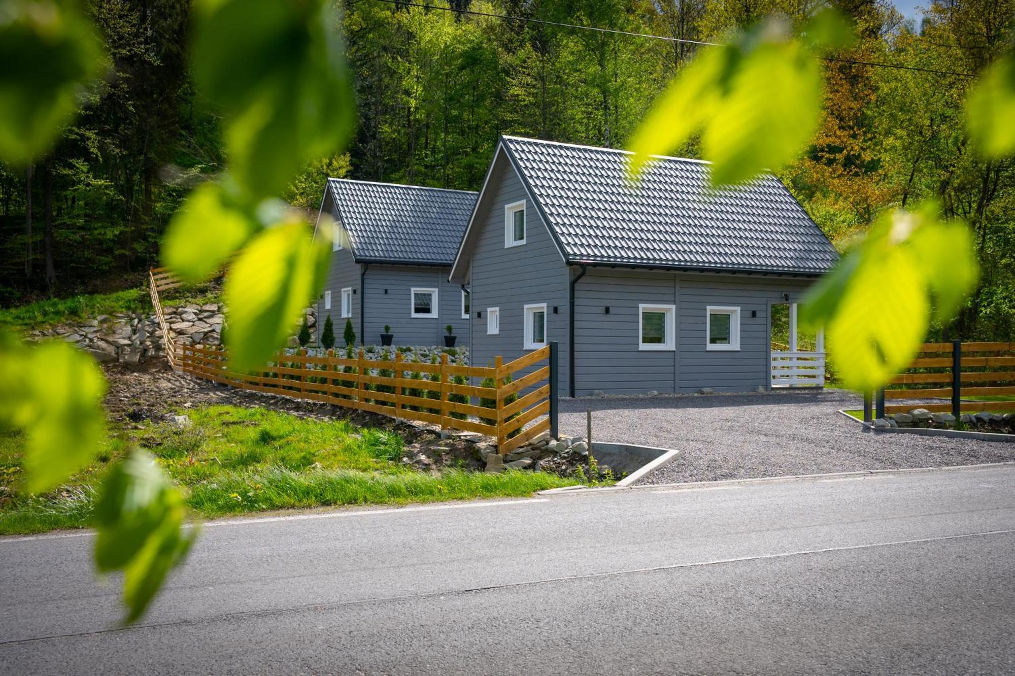 Domki U Sosny - Nowoczesne Domki Na Wylacznosc, Spokojna Okolica Blisko Lasu I Szlaku, 1,2 Km Od Centrum Brennej Brenna Exterior photo